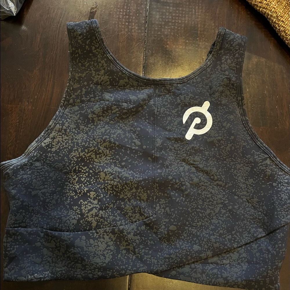 LULULEMON PELOTON crop top size 10